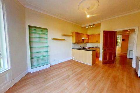 2 bedroom flat to rent, Cumbernauld Road, Dennistoun, Glasgow, G31