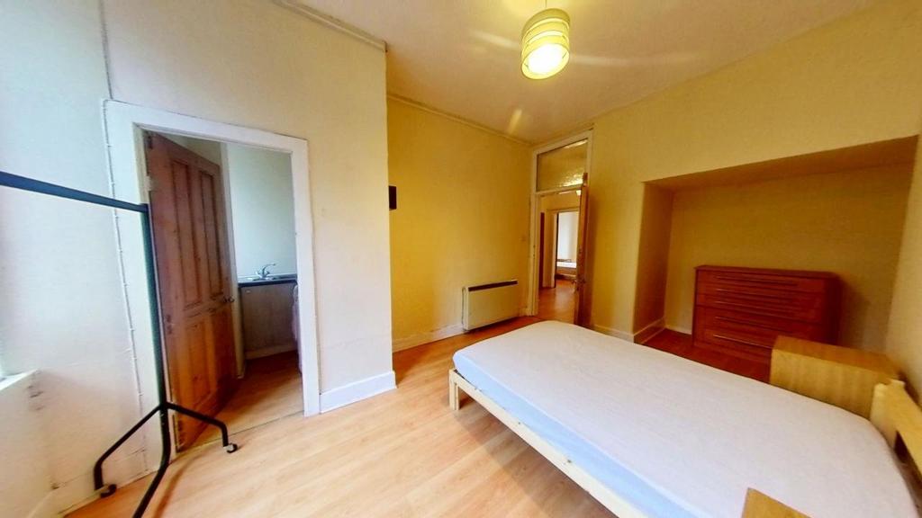 Bedroom1a