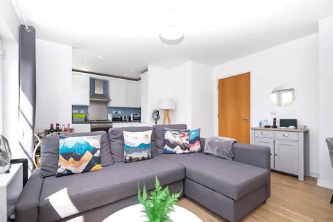 2 bedroom flat for sale, Sandpiper Close, Greenhithe, Kent, DA9