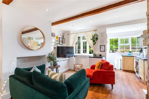 16 Brook Hill, Baildon, Shipley, BD17 6NS