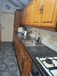 1 bedroom in a house share to rent, Double Room