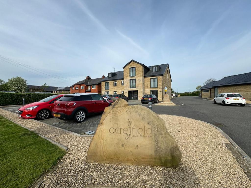 Acresfield Luxury Penthouse Apartment