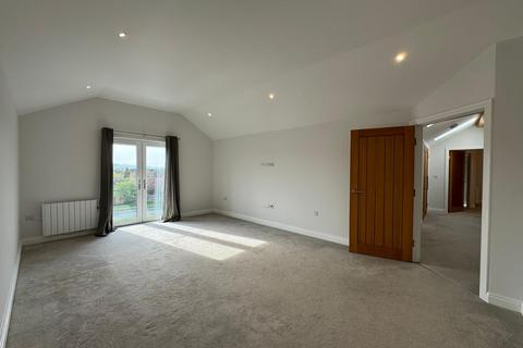 2 bedroom apartment to rent, Penthouse Apartment ,  Garstang By-Pass Road, Preston