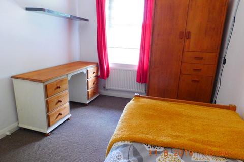 1 bedroom in a house share to rent, RM 4, 7 Honeywood, Newcastle Under Lyme ST5