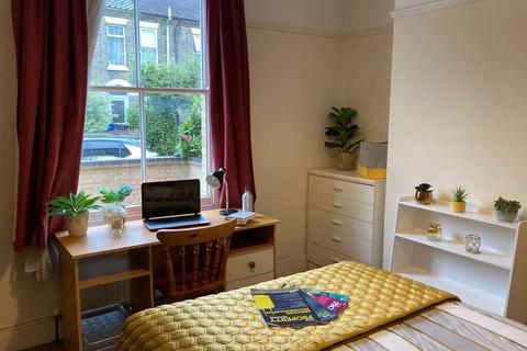 1 bedroom in a house share to rent, Cambridge Street - UFR