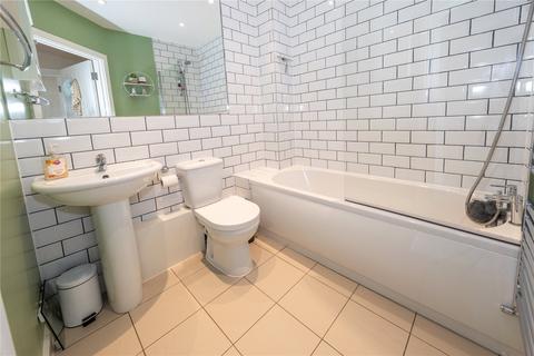 11, Westfield Court Handcross Road, Luton, LU2 8DW