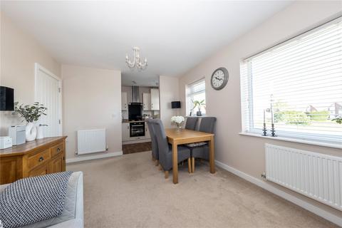 11, Westfield Court Handcross Road, Luton, LU2 8DW