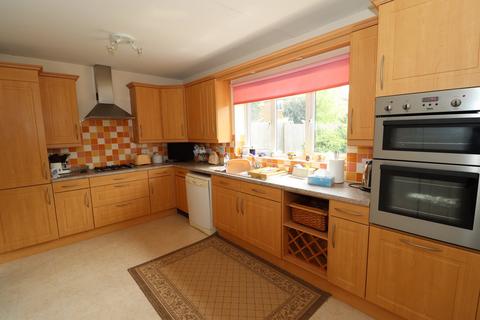 4 bedroom detached house for sale, Hazel Grove, Bexhill-on-Sea, TN39