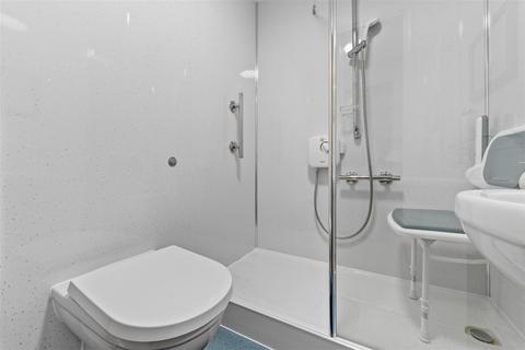 51 Shinners Close, London, SE25 5JQ