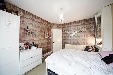 3 bedroom maisonette for sale, Archer Road, London