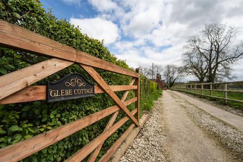 4 bedroom cottage for sale, Glebe Cottage, Flacketts Lane, Sudbury