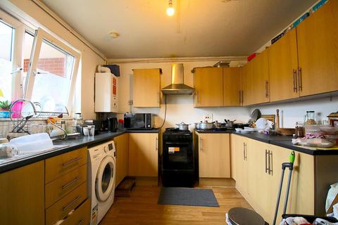 4 bedroom flat for sale, Oban Street, London E14