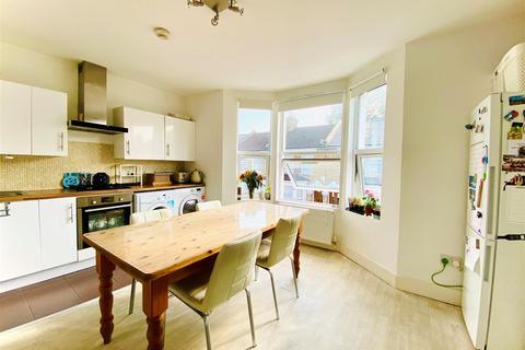 15b Suffolk Road, London, SE25 6EY