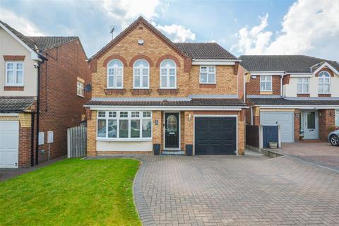 4 bedroom detached house for sale, Chatsworth Avenue, Pontefract WF8