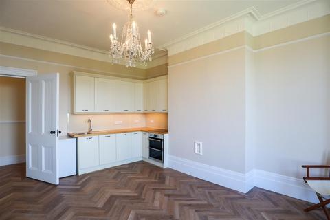 2 bedroom apartment to rent, Albany Road, St Leonards On Sea