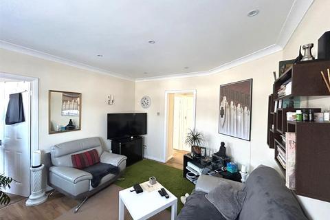 2 bedroom maisonette to rent, Glenloch Road, Enfield EN3
