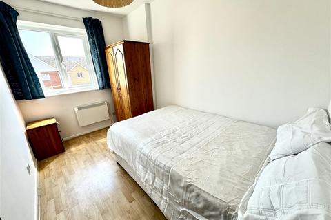 2 bedroom apartment for sale, Trawler Road, Marina, Swansea