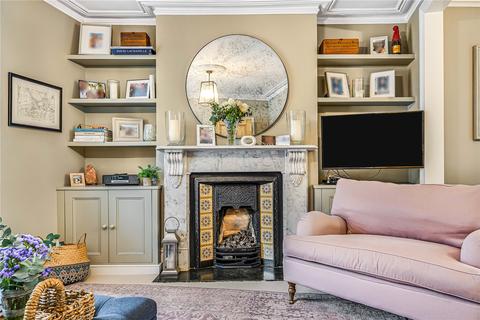 33 Church Avenue, London, SW14 8NW