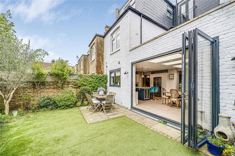 33 Church Avenue, London, SW14 8NW
