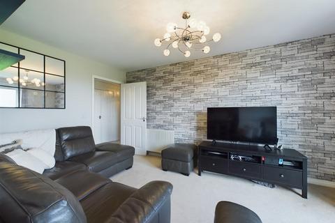 3 bedroom flat for sale, Whimbrel Wynd, Renfrew PA4