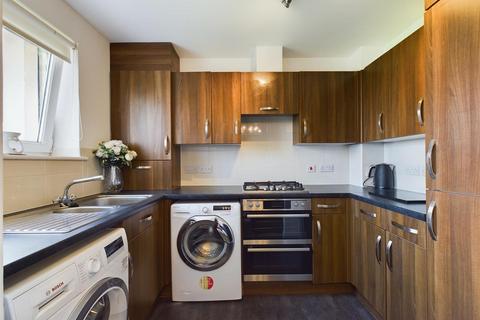 3 bedroom flat for sale, Whimbrel Wynd, Renfrew PA4