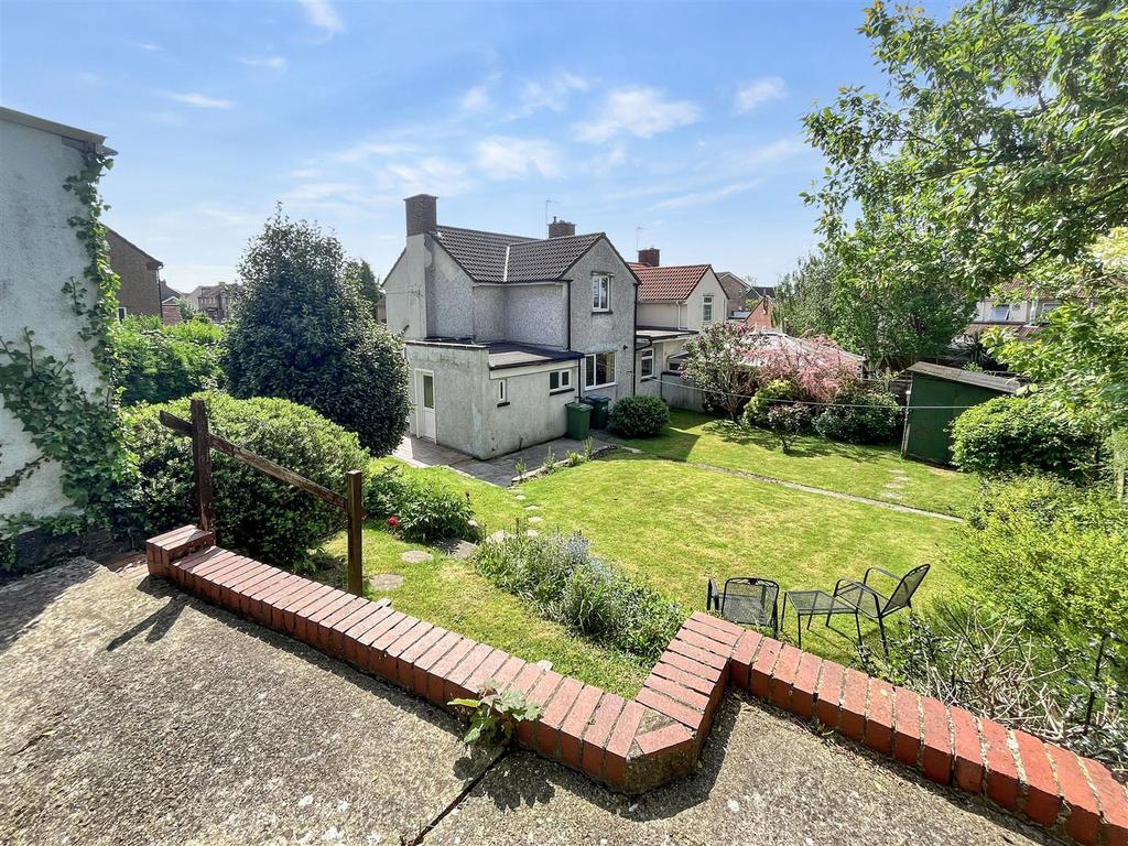 Side/Rear Garden