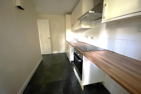 1 bedroom maisonette for sale, Shafter Road, Dagenham