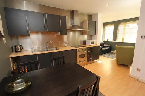 1 bedroom apartment to rent, South Parade, Leeds