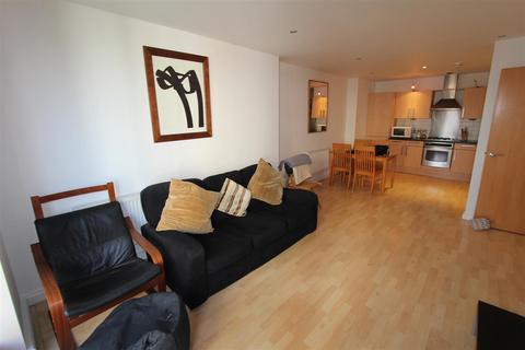 2 bedroom flat to rent, Regents Quay, Brewery Wharf