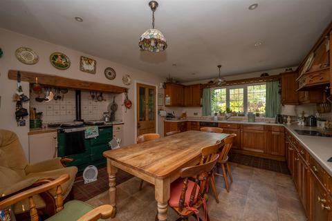 4 bedroom detached bungalow for sale, Wapping Lane, Redditch B98