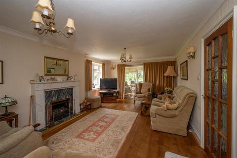 4 bedroom detached bungalow for sale, Wapping Lane, Redditch B98