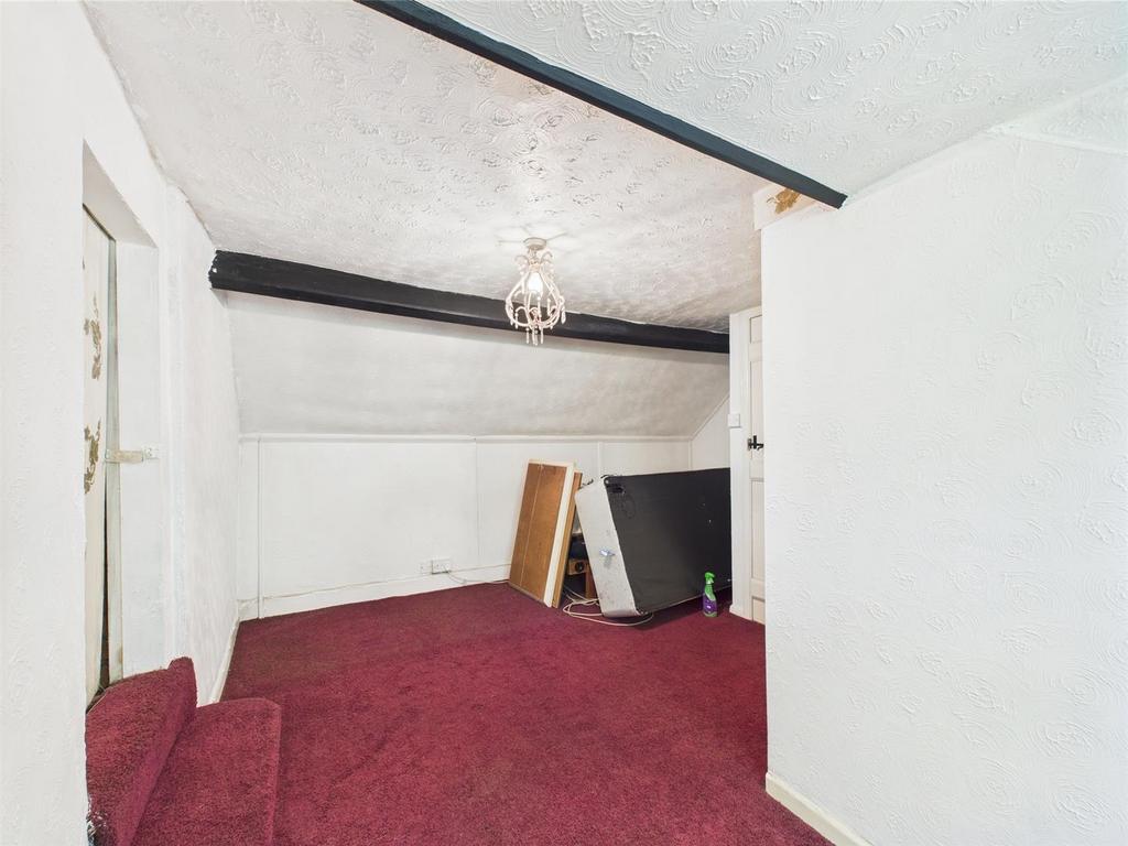 Bedroom: