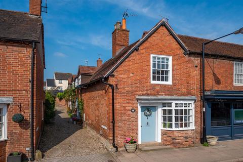 Tumbledown Cottage, 118 High Street, Henley-in-arden, B95 5BS