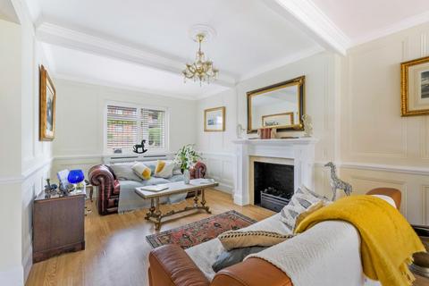 39 Beacon Way, Banstead, SM7 1DZ