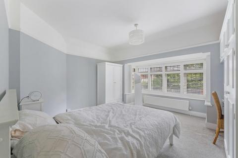 39 Beacon Way, Banstead, SM7 1DZ