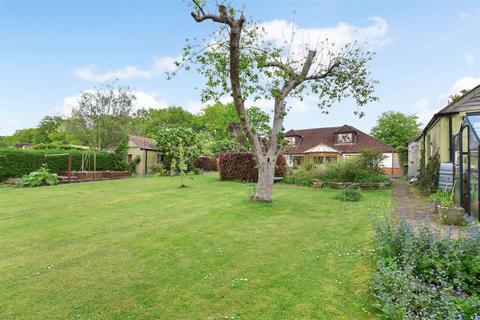 4 bedroom detached house for sale, Rownhams Lane, North Baddesley, Hampshire