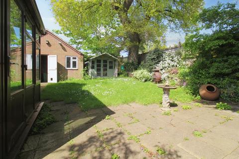 2 bedroom detached bungalow for sale, Cannell Road, Loddon