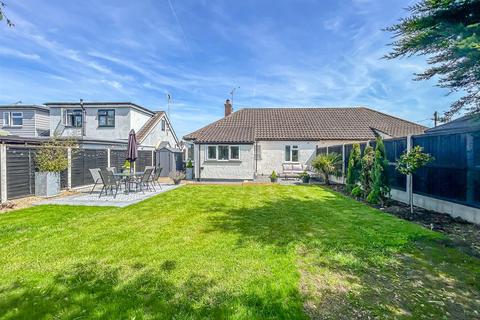50 Hatfield Road, Rayleigh, SS6 9AR