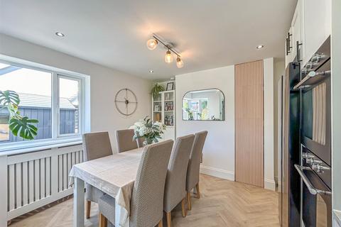 50 Hatfield Road, Rayleigh, SS6 9AR