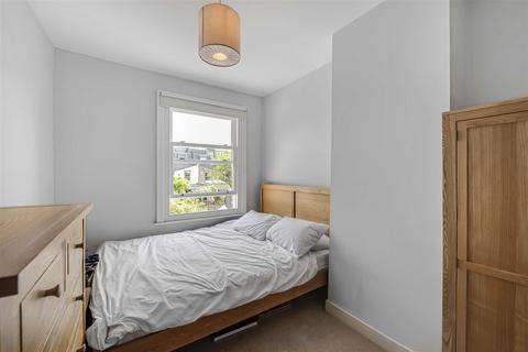 40 Ashlone Road, London, SW15 1LR