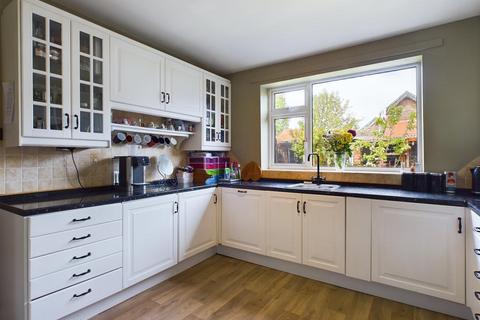 3 bedroom semi-detached house for sale, Holystone Drive, Holystone