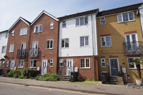 4 bedroom townhouse for sale, Macquarie Quay, Eastbourne BN23