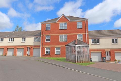 2 bedroom flat for sale, Raleigh Drive, Cullompton