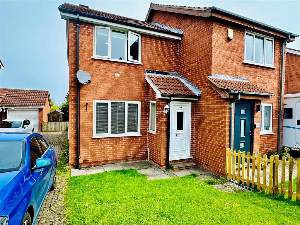 Hovingham Drive, Scarborough 2 bed semidetached house for sale £178,000