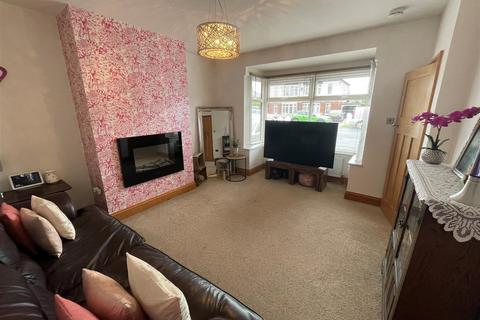3 bedroom end of terrace house to rent, Oxford Road, Goole