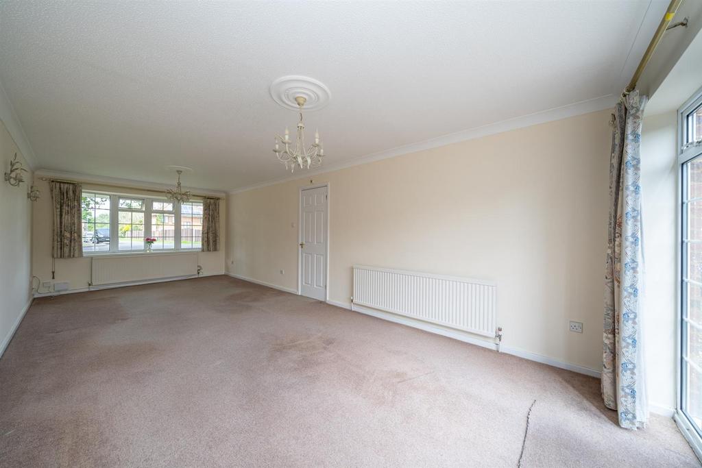 14-Edenhall-Close-01015.jpg
