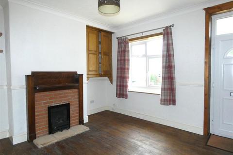 2 bedroom terraced house to rent, Ashmount, Bradford BD14