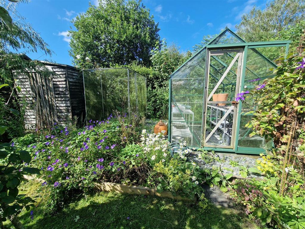 Garden Shed and Greenhouse