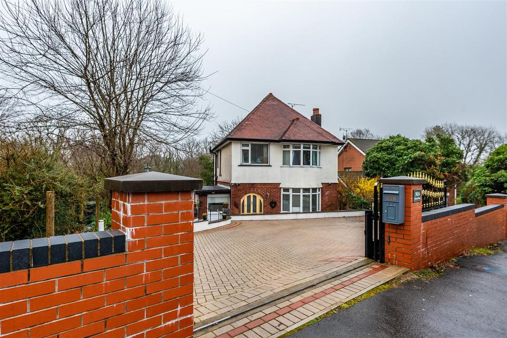 Gower Road, Upper Killay, Swansea 3 bed detached house for sale £425,000