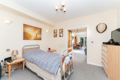 3 bedroom end of terrace house for sale, Brentvale Avenue,  Southall, Hanwell borders